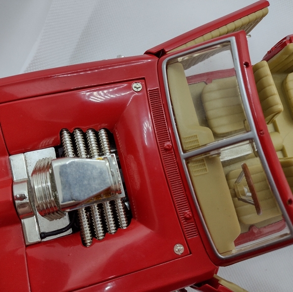 RCERTL 1:18 Monkees Mobile #33150 - Picture 15 of 16